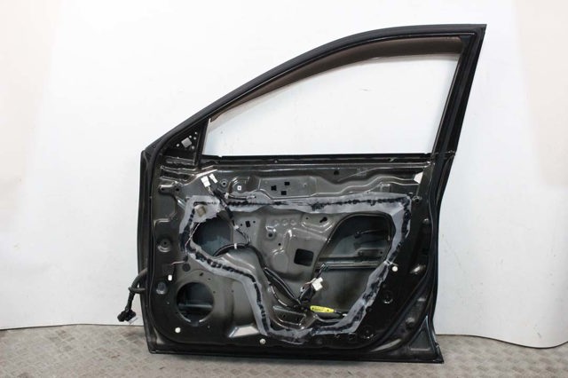 Пассажирская передняя дверь 801004BA0A NISSAN