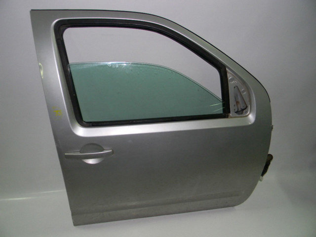 Пассажирская передняя дверь 80100EB330 NISSAN