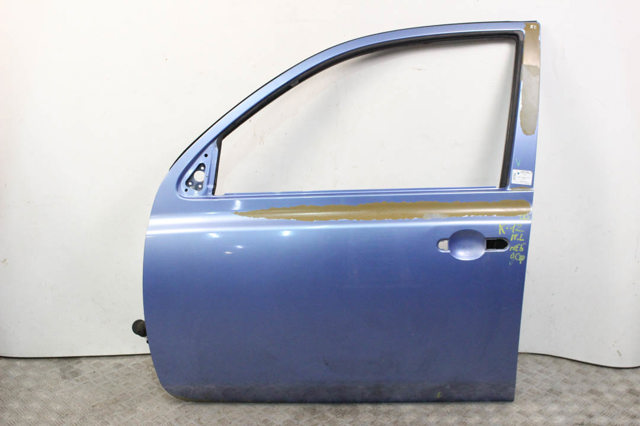 Двери 80101AX130 NISSAN