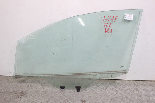 NISSAN 803013NF0A Стекло двери передней левой в наличии Киев