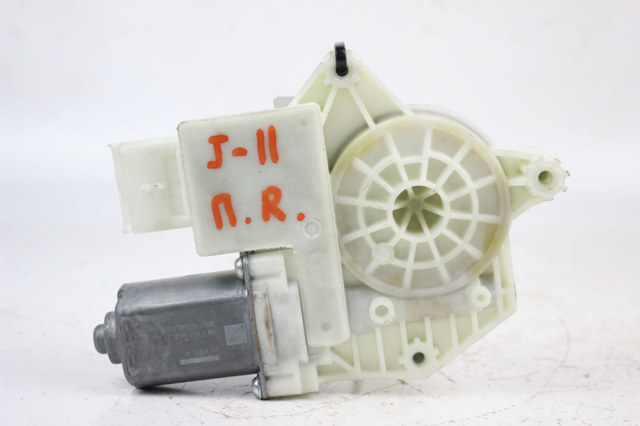 Стеклоподъемник передней правой двери 807004EA3D NISSAN