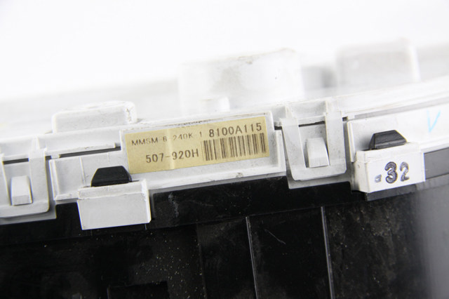 8100A115 MITSUBISHI Панель приборов купить в Житомир