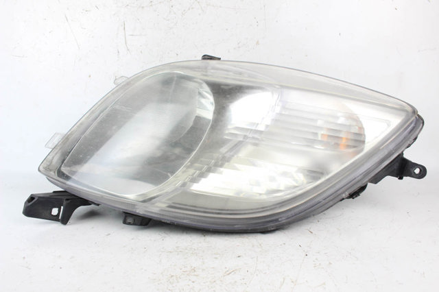 811300D120 TOYOTA Фара правая купить в Днепр