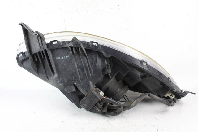 811300D120 TOYOTA Правая фара купить в Днепр
