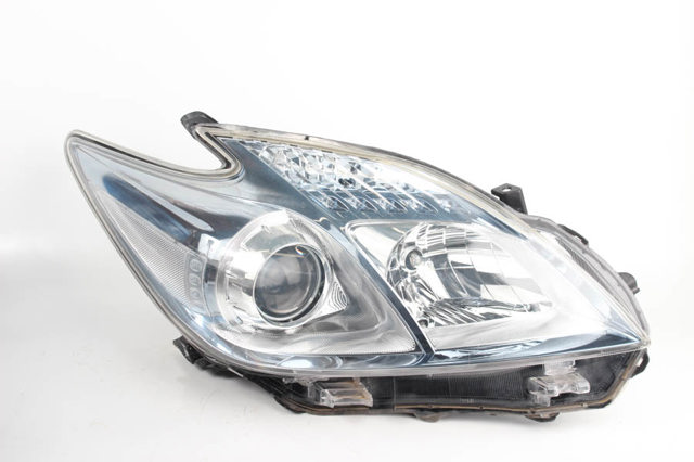 TOYOTA 8113047250 Фара правая в наличии Тернополь