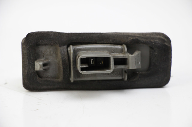 Фонарь подсветки заднего номера 8120476010 TOYOTA