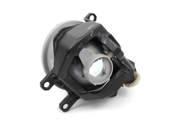 ПТФ левая 8122060120 TOYOTA
