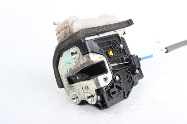 HYUNDAI 814111W010 Замок двери задней левой в наличии Полтава