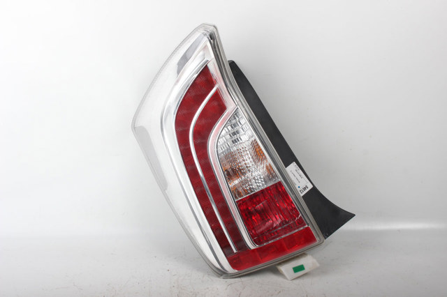 Левый стоп Toyota Prius