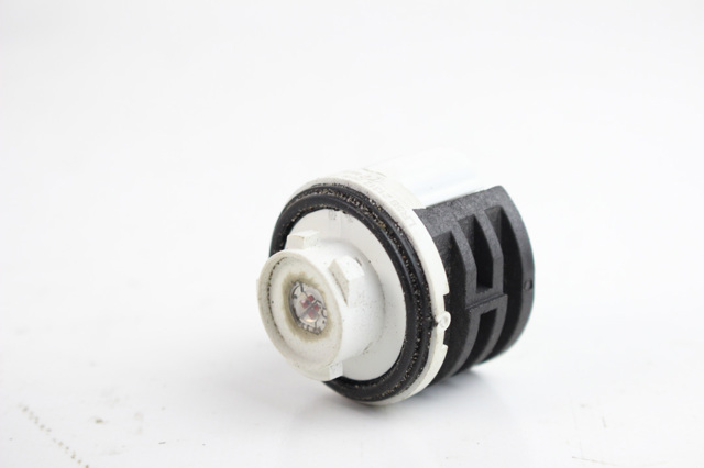 Лампочки в противотуманки 8158A0D610 TOYOTA