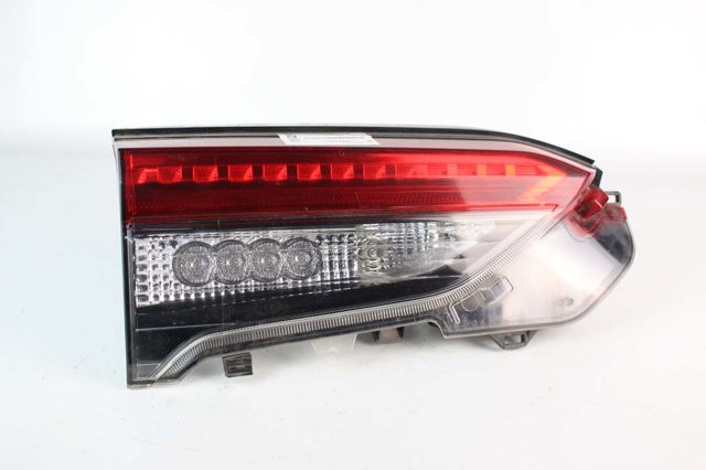 Задний левый внутренний фонарь 8159142062 TOYOTA