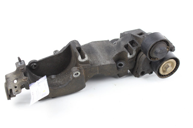 Кронштейн крепления генератора Renault Laguna 3