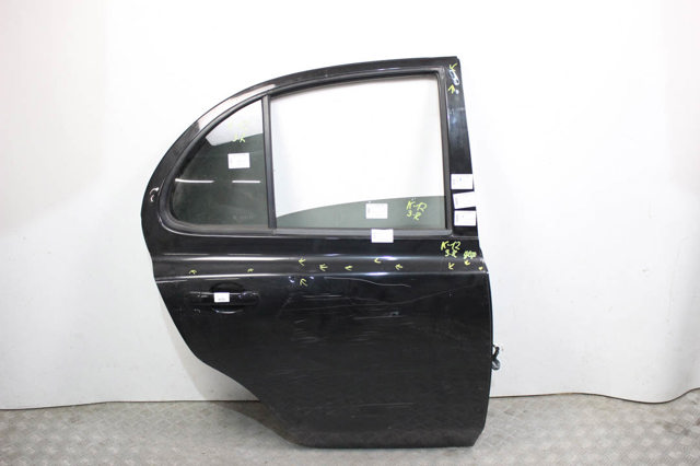 82100AX130 NISSAN Дверь задняя правая купить в Николаев