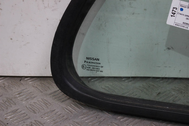 Окно надставки двери задней 82262AX100 NISSAN