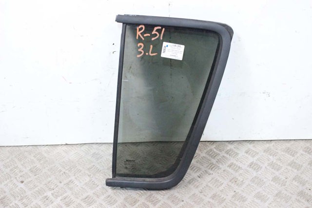 Уголок задней левой двери 82263EB310 NISSAN