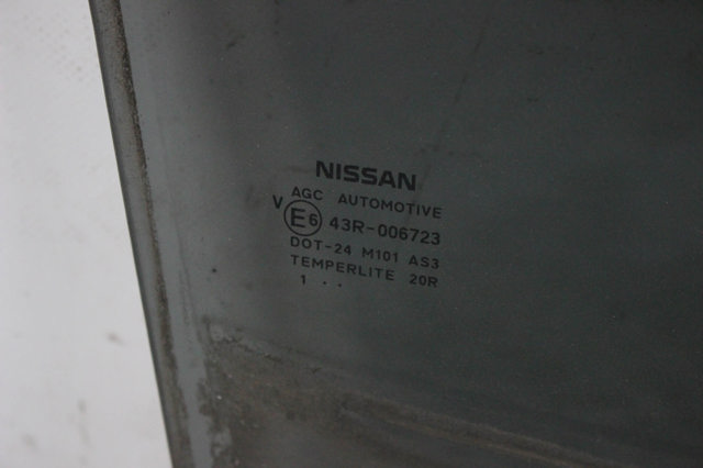 Окно задней двери 823001KK1A NISSAN