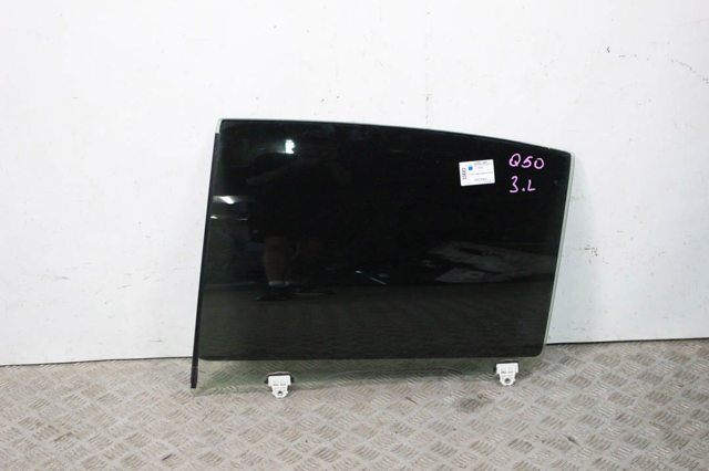 Стекло заднее левое 823016HE0A NISSAN