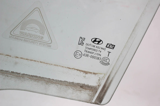 Стекло двери передней левой 824102W010 HYUNDAI