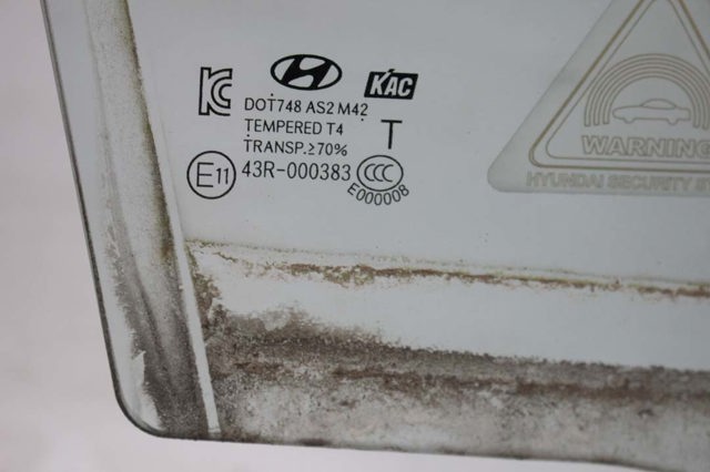 Стекло двери передней правой 824202W010 HYUNDAI