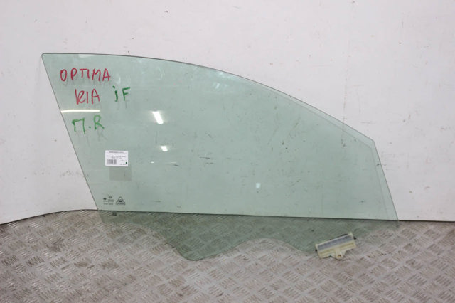 Стекло пассажирской двери 82420D5010 HYUNDAI