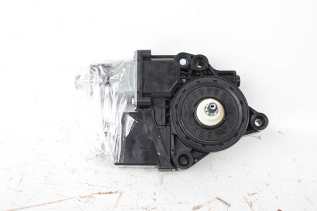 82450S1010 HYUNDAI Мотор стеклоподъемника двери передней левой купить в Киев