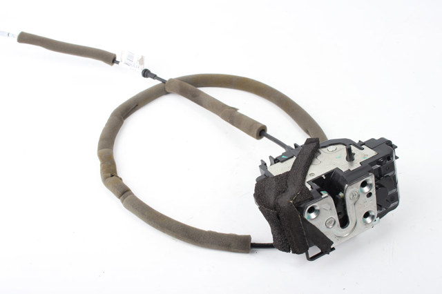 Замок задней двери, левой 825014GR0A NISSAN