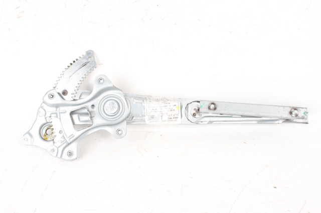 NISSAN 827204KH0B в наличии Днепр