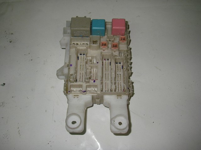 TOYOTA 8273042020 в наличии Тернополь