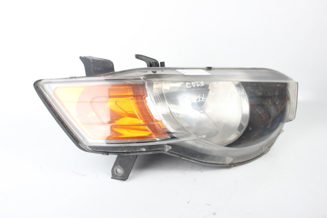 MITSUBISHI 8301B652 Правая фара в наличии Украина