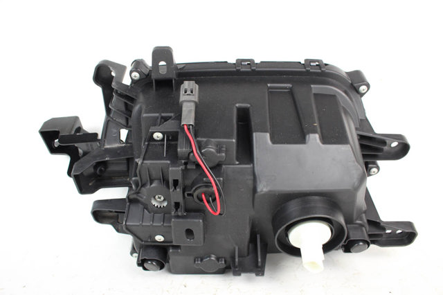 8315A084 MITSUBISHI Фара противотуманная правая купить в Сумы