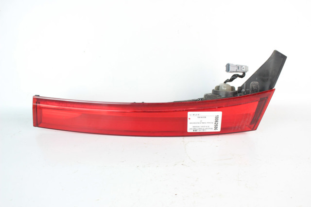 Задняя правая фара 8331A182 MITSUBISHI