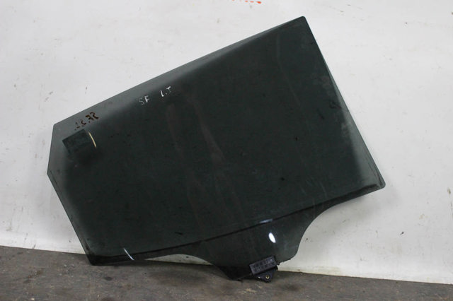 834102W020 HYUNDAI Стекло двери задней левой купить в Кривой Рог