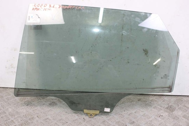 Стекло задней двери, левой 83410A2210 HYUNDAI