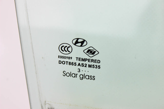 Стекло заднее правое 834203S010 HYUNDAI