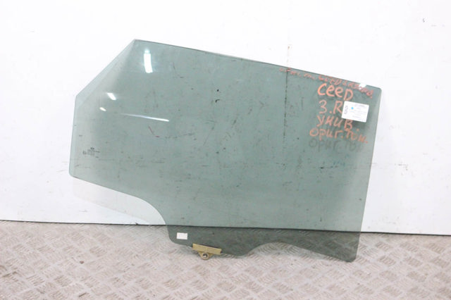 HYUNDAI 83420A2210 Стекло двери задней правой в наличии Кривой Рог