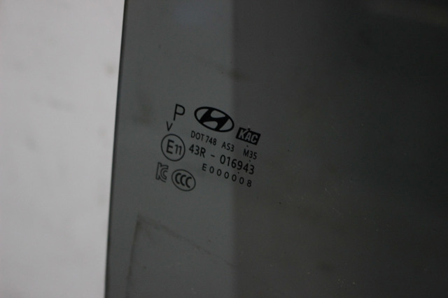 HYUNDAI 83420J9020 Стекло двери задней правой в наличии Черкассы