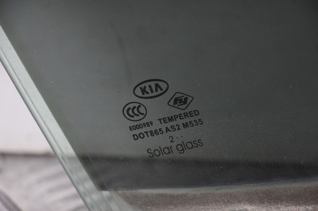 Стекло заднее правое 834212T010 HYUNDAI