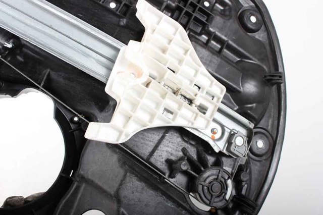 Стеклоподъемник задней левой двери 834714C000 HYUNDAI