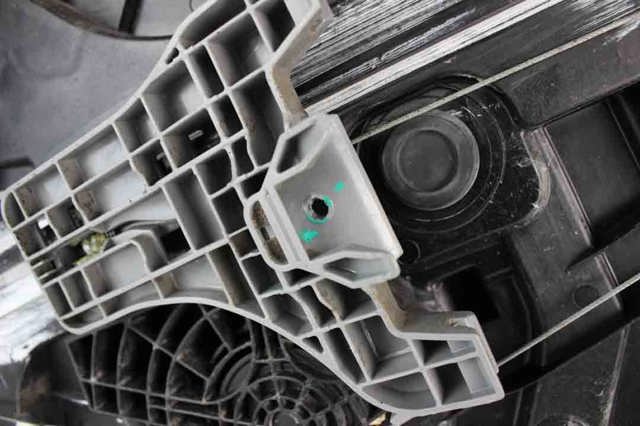 Стеклоподъемник левой задней двери 83471D7000 HYUNDAI