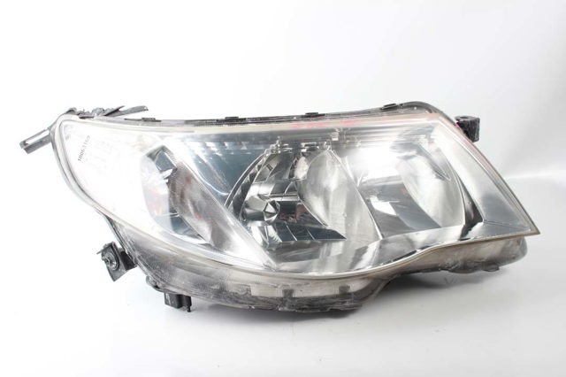 Основная фара - вставка 84001SC221 SUBARU