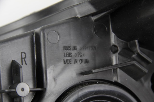 84001SG081 SUBARU Правая фара купить в Черновцы