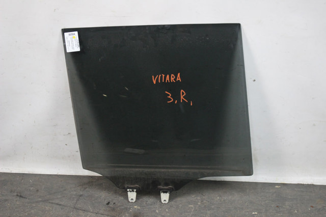 Окно задней двери 8450365J20 SUZUKI