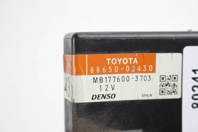 Кнопки переднего левого стеклоподъемника 8482006120 TOYOTA