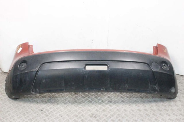 Бампер задний 85022BR00H NISSAN