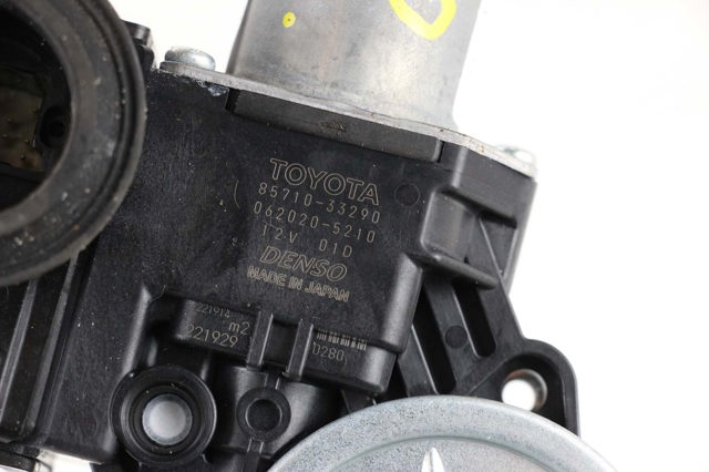 Привод электростеклоподъемника задний 8571033290 TOYOTA