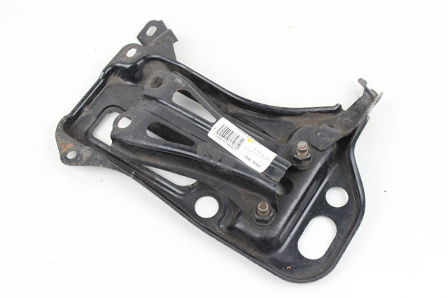 Моторчик стеклоподъемника двери задней, левой 8571060361 TOYOTA