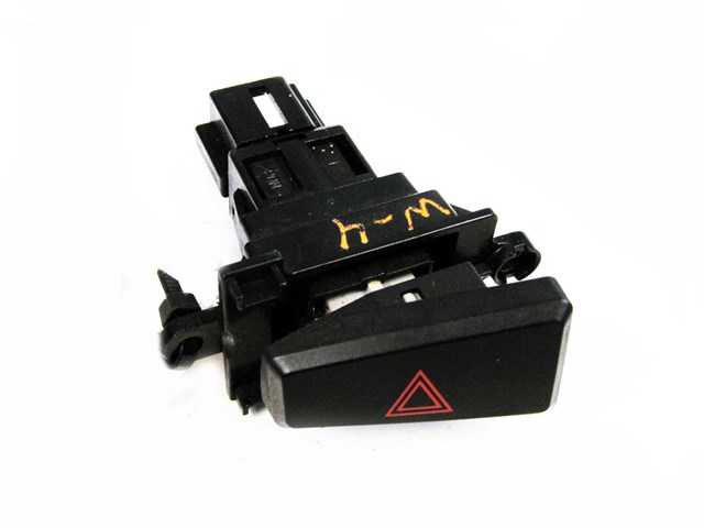 Кнопка включения аварийной сигнализации 8614A026 MITSUBISHI