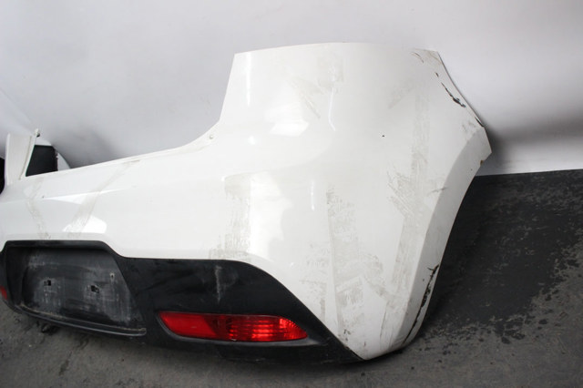 Задний бампер 866111W200 HYUNDAI