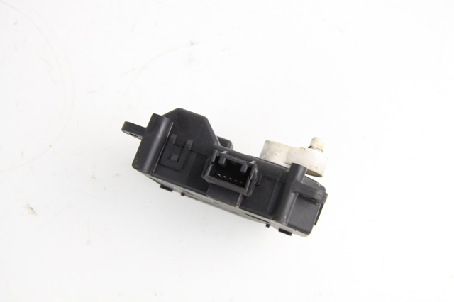 Моторчик заслонки печки 8710648090 TOYOTA