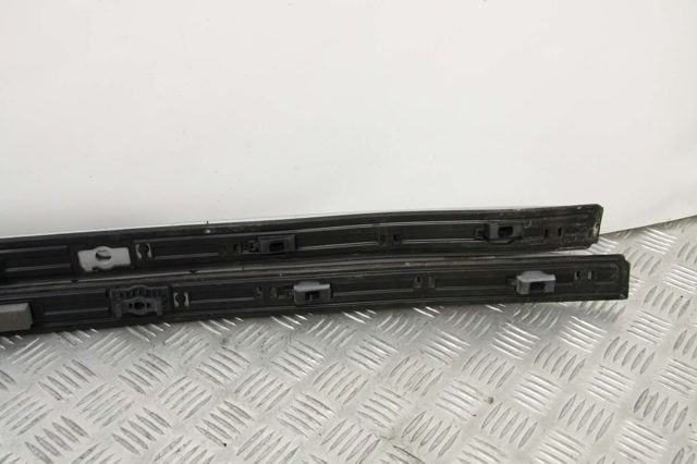 872703W000 HYUNDAI купить в Кривой Рог